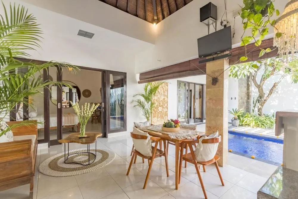 Seminyak Villa 2Bdr Pool 800M Ocean
