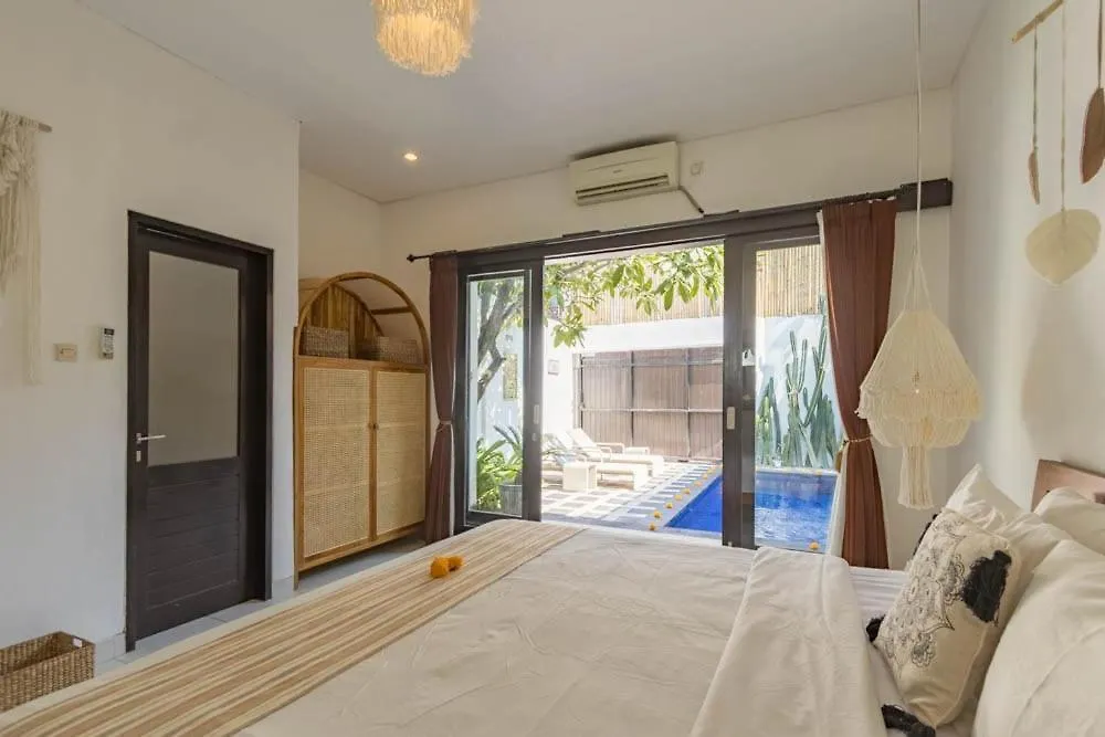 Seminyak Villa 2Bdr Pool 800M Ocean